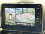 【アラウンドビューモニター】専用のカメラにより、上から見下ろしたような視点で360度クルマの周囲を確認することができます☆死角部分も確認しやすく、狭い場所での切り返しや駐車もスムーズに行えます。