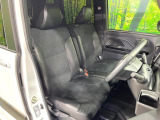 運転席シート廻りは使用感も少なく、良好な状態となっています。丁寧に使われていたことがよくわかりますね。