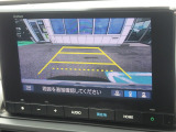 ★バックモニター搭載★ バック時目視しにくいクルマの周囲をカメラで映し出し、安全・安心駐車をサポート♪バックの苦手な方も後ろがハッキリ見えるので安心です☆