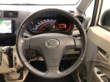 ハンドルは、車を運転する上で、ずっと握っている重要なパーツです。手にフィットする物が、いいですよね♪