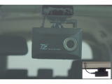 ドライブレコーダー(TZ-DR210)装備してます。フロントとリヤーのカメラで録画しているので万が一の時の記録で安心です。