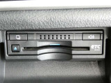 ナビ連動タイプのETC車載機です。ナビゲーションと連動してくれますのでカード未挿入を知らせてくれるなど便利な機能が追加されています。