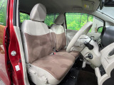 運転席シート廻りは使用感も少なく、良好な状態となっています。丁寧に使われていたことがよくわかりますね。