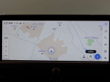 ディスプレイオーディオを装備。スマホとクルマをつなぐことで、これまでのナビに加えて、いろんなサービスが楽しめます