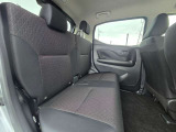 大人でもゆったりとくつろげる車内空間を実現しました。