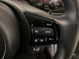 【アダプティブ・クルーズ・コントロール】予め設定した車速内でクルマが自動的に加減速。 前走車との適切な車間距離を維持しながら追従走行し、高速道路でのドライバーの疲労を軽減してくれる嬉しい機能付♪
