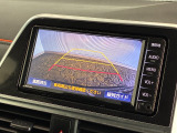 【バックカメラ】リバースにするだけで映ります、後方の安全確認や、狭い駐車場での車庫入れ、雨の日や夜間など視界の悪い時に便利です!安全にバックする為には欠かせない装備です。