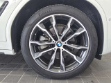 右前フロント 245/45R20