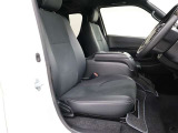 運転席・助手席です!大きなスレなどもなく良好な状態です!