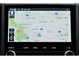 パナソニック製メモリーナビ装備!!TV視聴(フルセグ対応)やCD、DVD再生の 、Bluetoothにも対応しています。