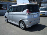 総額表示は当店からの乗り出し価格になります!納車費用(陸送費用)は別途承りますのでご希望の方はお問い合わせ下さい!