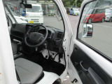 運転席にはドリンクホルダーが有ります。