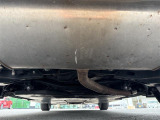 【下回り】目立つ錆や腐食もなくきれいな状態です!もちろん納車前には法定点検を実施致します!//