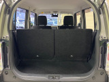 普段のお買い物や通勤、送迎等に十分な荷室スペースを確保しております。セカンドシートを倒すと、大きな荷物の積載も可能です♪