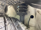 お車を安心してお乗りいただく為には、足回りの定期点検が欠かせません。サービスサポート(有償保証)では無料点検もご提供しており、安心のカーライフをお過ごしいただけるサポート体制が整っています。