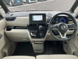 全体的にキレイな内装です、車内イヤなにおいも感じないと思います