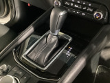 全てのトランスミッションのメリットを兼ね備えた理想的なAT、それがSKYACTIV-DRIVE(スカイアクティブドライブ)です。「滑らかな変速」「ダイレクト感あふれるシフトフィール」そして「低燃費」です!