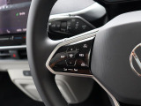 厳格な専門教育を受け、フォルクスワーゲン車をケアし続けて培った豊富な知識と専門機器を使いこなす熟練の技術をもとに、あなたのクルマを的確に診断してベストコンディションに仕上げます。