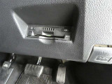 ビルトインタイプのETC車載機です。見た目もスマートで料金所通過もキャッシュレスです。