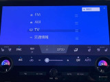フルセグテレビ、ブルートゥースオーディオなどが楽しめます。