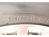 225/60R18    車両装着タイヤサイズです。 タイヤのご相談もトヨタモビリティ石川にお任せください