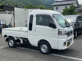 アッパーボディ表面積100%に防錆鋼板(亜鉛メッキ鋼板)を使用。 ハイゼット トラックは、期間の長いサビ保証で安心して仕事に打ち込めます。