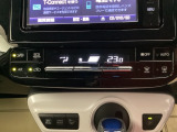 オートエアコンで、毎日のドライブを快適に。温度、風量を自動で調整し、理想的な車内環境を提供します。