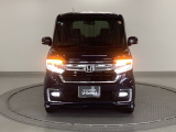 LEDヘッドライトを装備しています。LEDヘッドライトはとても明るく、雨の日や夜間走行も安全・安心です。