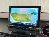 【バックカメラ】リバースにするだけで映ります、後方の安全確認や、狭い駐車場での車庫入れ、雨の日や夜間など視界の悪い時に便利です!安全にバックする為には欠かせない装備です。