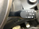 【クルーズコントロール】高速道路もラクラク走行。アクセルを離しても一定速度で走行ができ、長距離運転時の負担を軽減!加速・減速も簡単なスイッチ操作で調整できます。