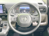 【純正革巻きステアリング】上質な革を使用することで、手にしっかり馴染みとても運転しやすいハンドルです♪