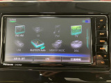 【ナビ】TV CD/DVD再生やBluetoothオーディオなど多彩なメディアに対応したメモリーナビを装備しています。