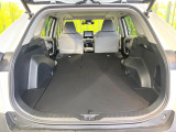 普段のお買い物や通勤、送迎等に十分な荷室スペースを確保しております。セカンドシートを倒すと、大きな荷物の積載も可能です♪