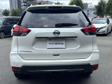 プライバシ-ガラスが装備されています。外を見るときは気にならずに、後方車両から車内が見えにくい設計です。