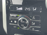 【 オートエアコン 】車内温度を感知して自動で温度調整をしてくれるのでいつでも快適な車内空間を創り上げます!//