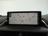 10.3インチのディスプレイオーディオ装着です。スマホとの通信で様々なサービスが楽しめます。TV視聴にも対応しています。