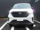 LEDヘッドライトです。夜道でも明るいですよ。