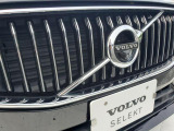 XC60の特徴でもある力強さが感じられるフロントフェイス。ボルボ車の特徴トールハンマーも特徴です。