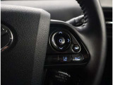ハンドルから手を放さずに操作出来ますので、安全運転にもつながりますね