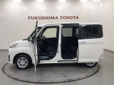 【まるごとクリーニング】シートを取り外し、車内を徹底洗浄。隅々まで丁寧に仕上げています。