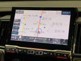 【BIG-X11インチナビ】人気の大画面BIG-Xナビを装備。専用設計で車内の雰囲気にマッチ!ナビ利用時のマップ表示は見やすく、テレビやDVDは臨場感がアップ!いつものドライブがグッと楽しくなります♪