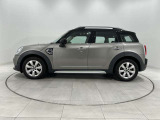 ボリュームのある構成はMINIに相応しいデザインとなっています
