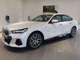 群馬BMWプレミアムセレクション前橋は認定中古車販売のスペシャリストとして品質へのこだわり、特に喫煙歴の無いだれもが気持ちよく購入検討いただける車両を展示しております。遠方からもお問い合わせください。