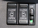 両側パワースライドドア付きだから、狭い駐車スペースなどでの 乗り降りラクラク!小さなお子さまのいるご家庭には嬉しい装備。