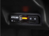 ◆ETC2.0◆進化したドライブ体験。料金収受システムだけだったETCが生まれ変わって、高速道路を賢く使うETC2.0に進化しました。多彩な情報サービスが便利で快適なドライブ体験を提供します。