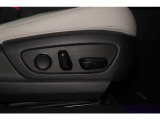【パワーシート】 スイッチでシートポジションを細かく調整できます。