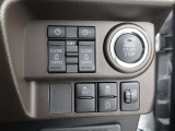 両側電動スライドドア付きで乗り降りもラクラクです。