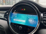 車両の詳細、ご質問につきましては、弊社営業スタッフまでお気軽にご連絡下さいませ。遠方のお客様には実車の詳細画像の送信も承ります。お客様からのお問合せをお待ち致しております。