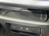 【置くだけ充電】携帯を置くだけで充電可能な便利なオプション付きです!