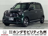 N-ONEは、タイムレスデザイン。ひと目見たら忘れられない丸目のヘッドライト、走りに安定感をもたらす台形フォルム、ずっと付き合えるデザインです。